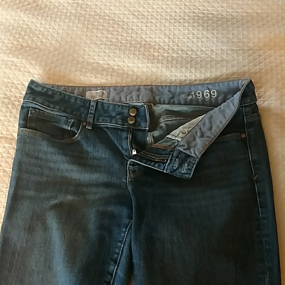 Gap Perfect Boot Jeans Size 31.5 Regular Inseam